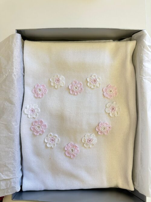 Copertina in filo fantasia fiori ricamati La Sartoria Dei Piccoli