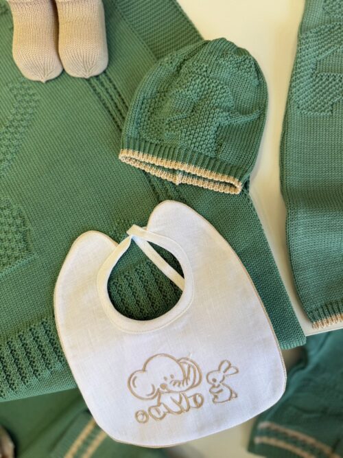 Bavette e cappellino verde La Sartoria Dei Piccoli